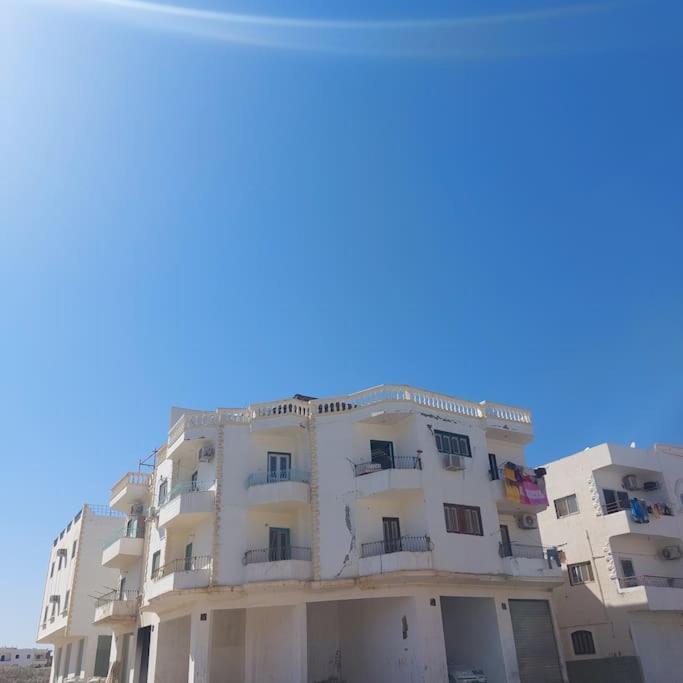 Spacious Coral Flat 2 Bedrooms And 3 Balconies Marsa Alam Exterior photo